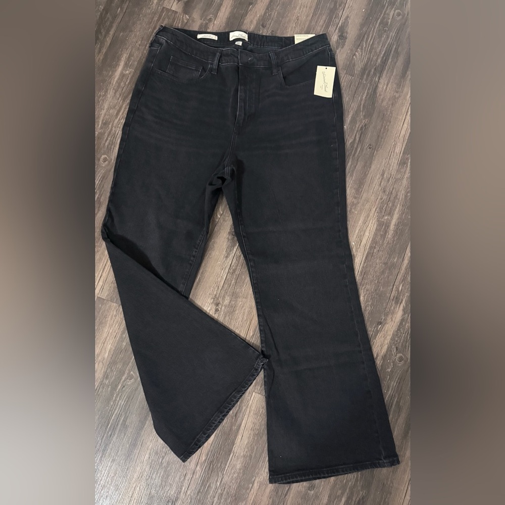 Universal Thread Black Flare Jeans